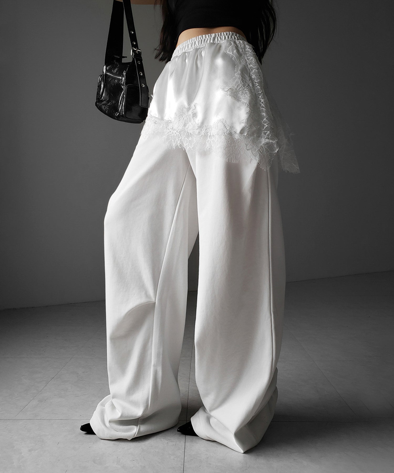 レースドッキングレイヤードスウェットワイドパンツ / lace docking layered sweat wide pants