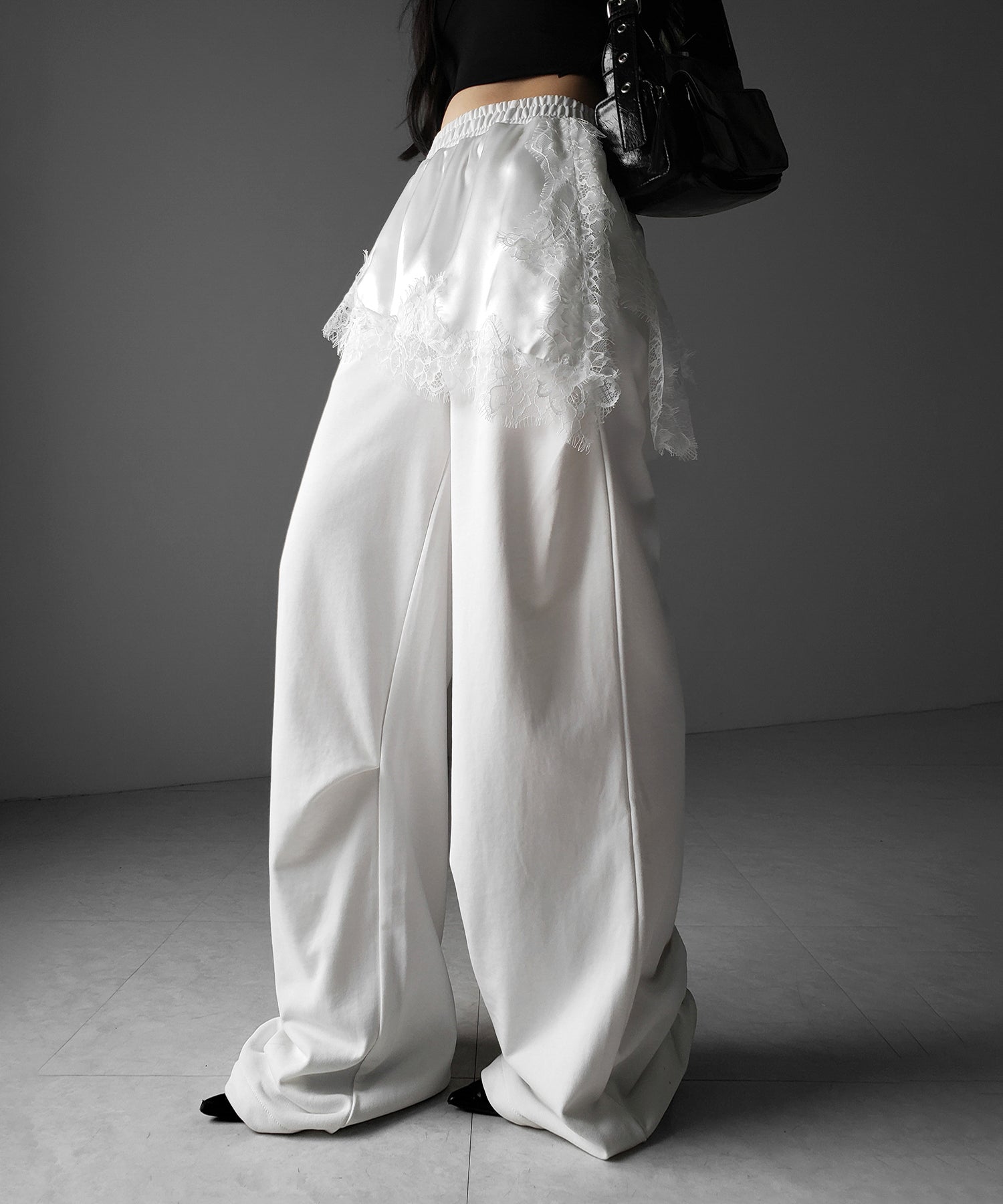 レースドッキングレイヤードスウェットワイドパンツ / lace docking layered sweat wide pants