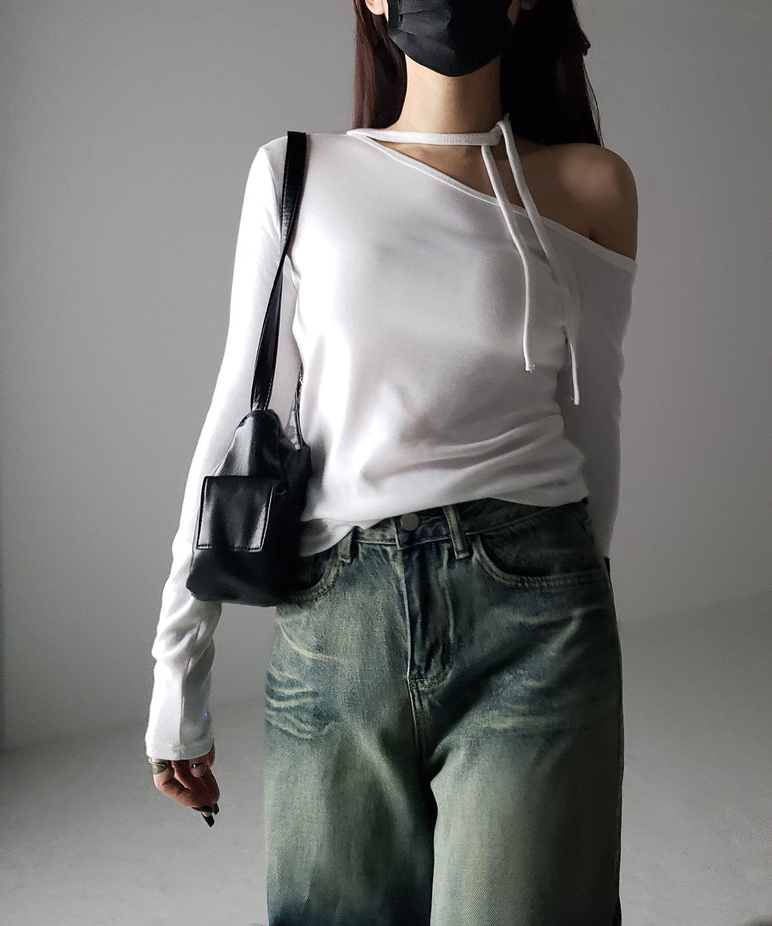 【 2WAY 】ストラップチョーカーリボンワンショルダーTシャツ