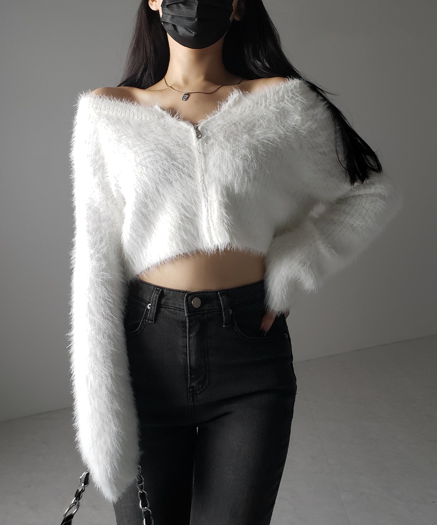 フロントジップショートシャギーニットカーディガン / front zip short shaggy knit cardigan