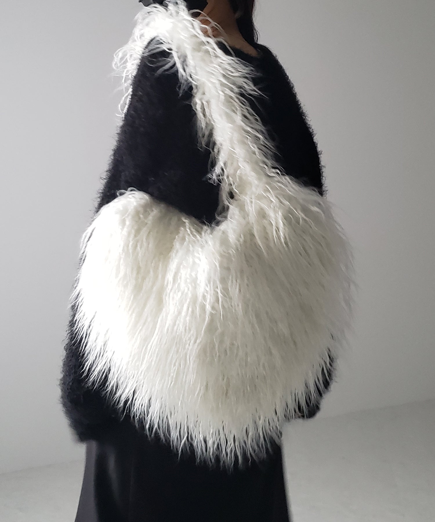 【 4color 】シャギーファーハートショルダーバッグ / shaggy fur heart shoulder bag