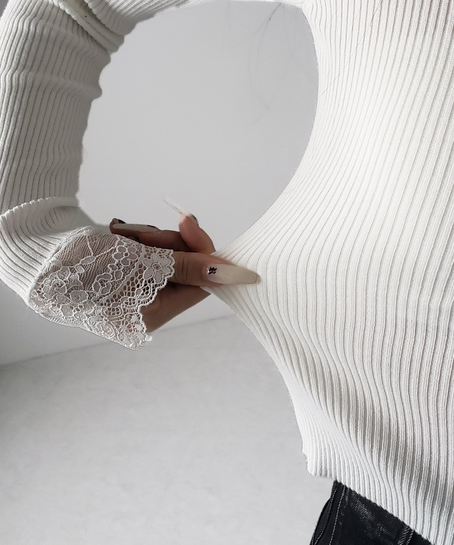 フロントリボンレース切替リブニットトップス / front ribbon lace switching ribbed knit tops