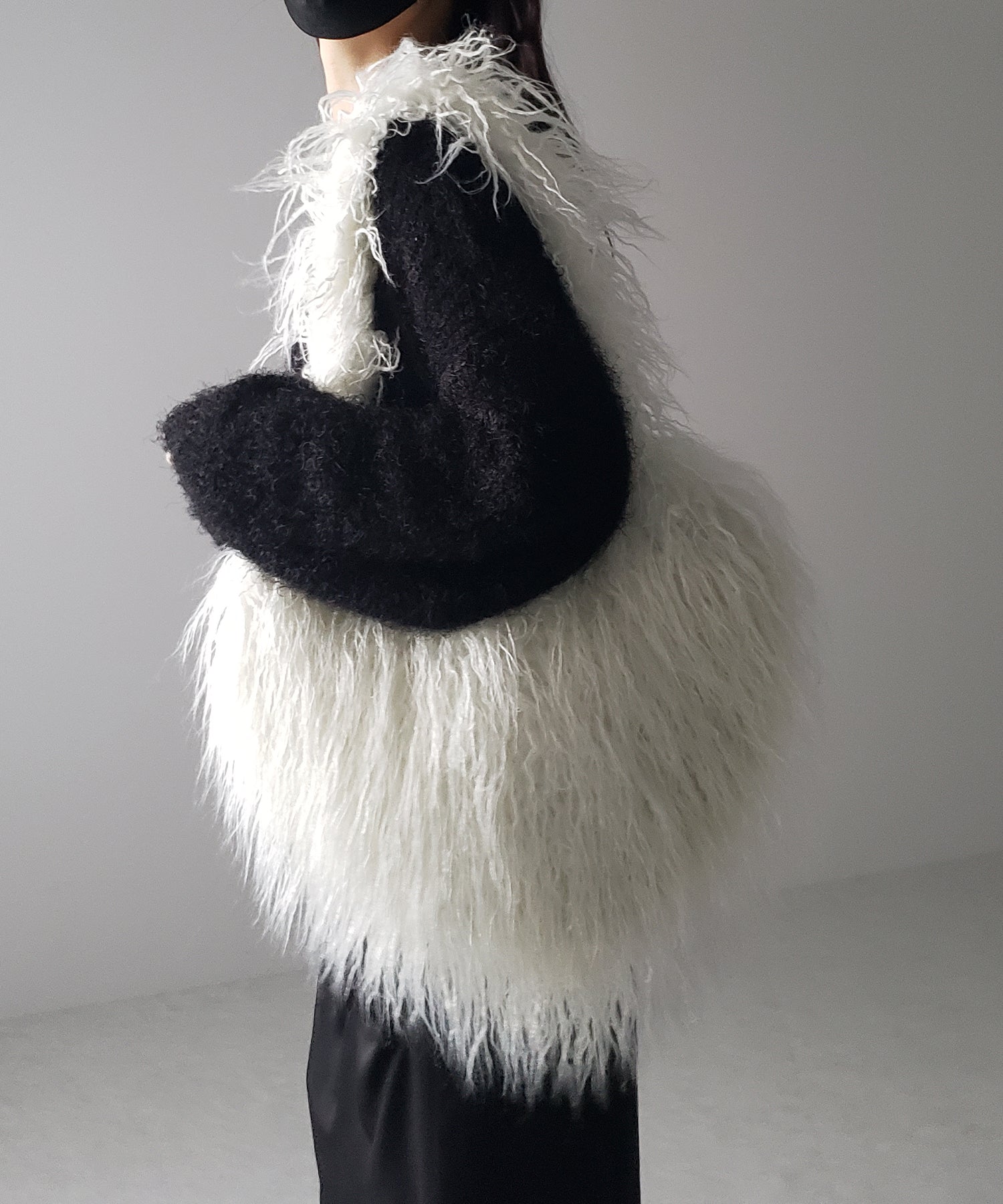 【 4color 】シャギーファーハートショルダーバッグ / shaggy fur heart shoulder bag