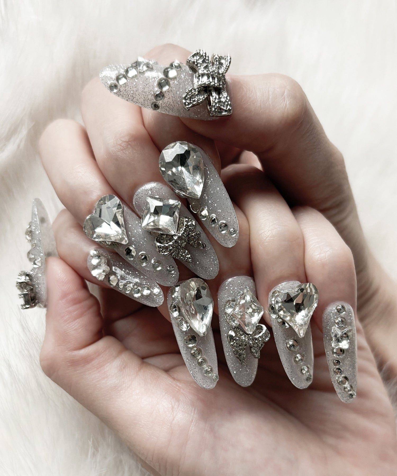 【 限定先行販売 】 bijou ribbon glitter flash nail tips