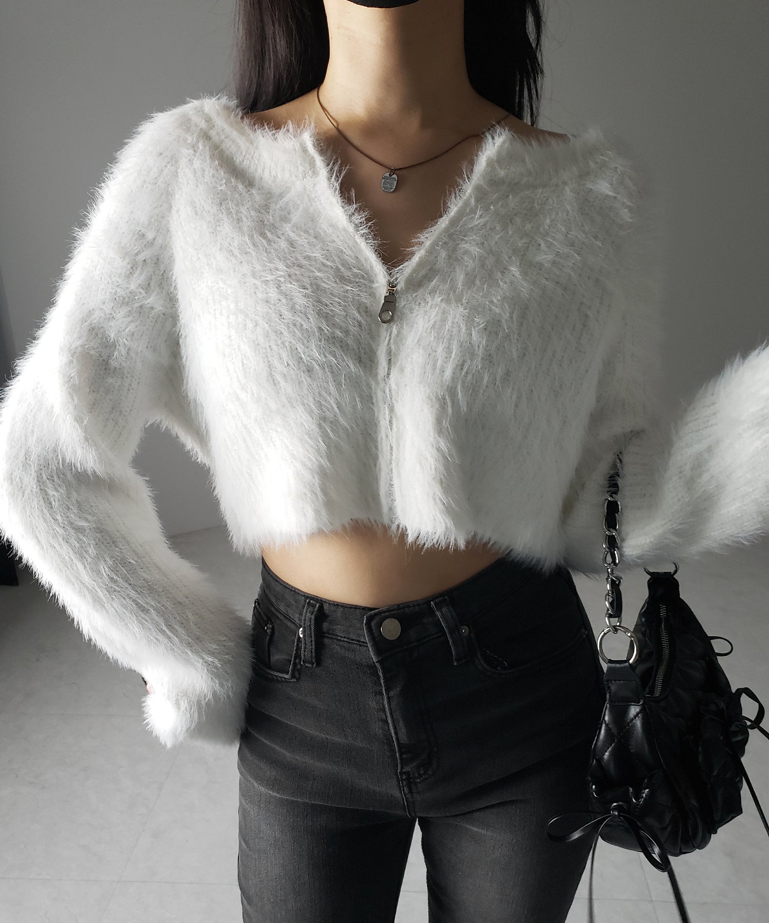 フロントジップショートシャギーニットカーディガン / front zip short shaggy knit cardigan