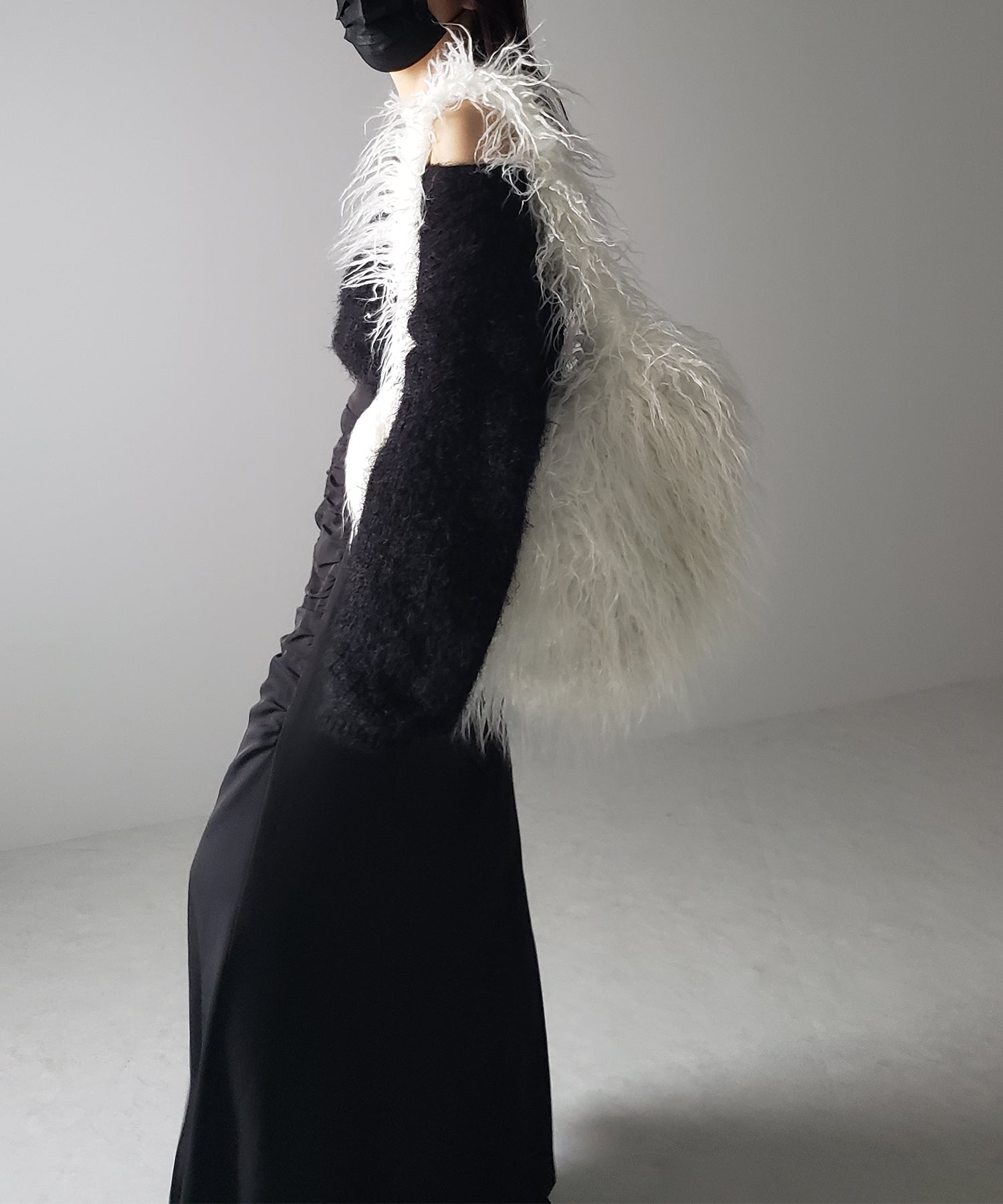 【 4color 】シャギーファーハートショルダーバッグ / shaggy fur heart shoulder bag