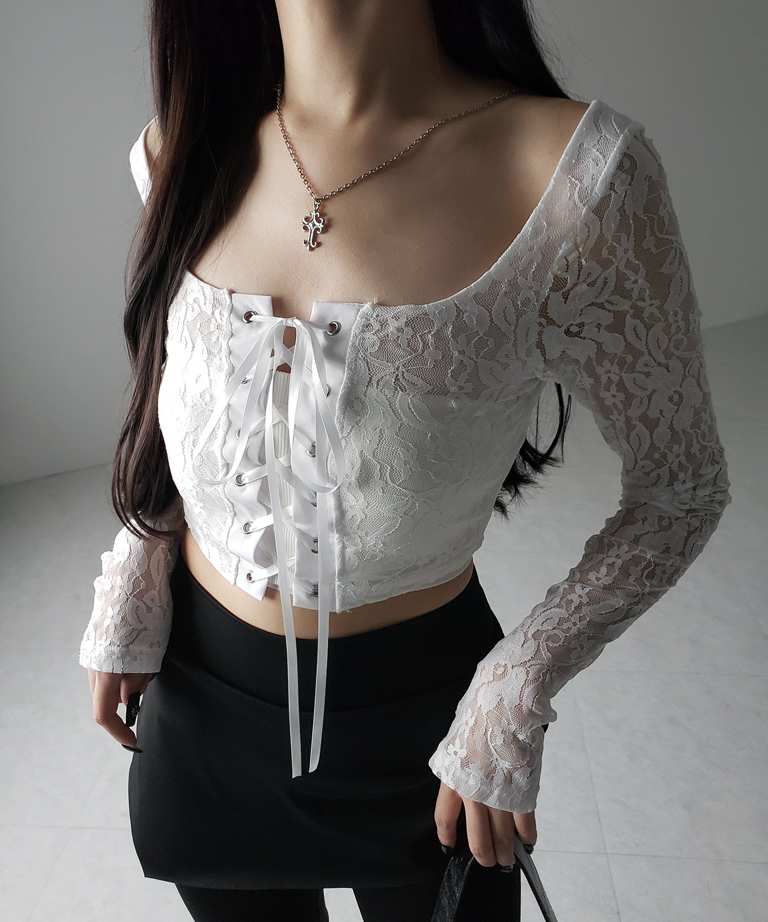 【 2color 】レースアップコルセットリボンショートレーストップス / laceup corset ribbon short lace tops