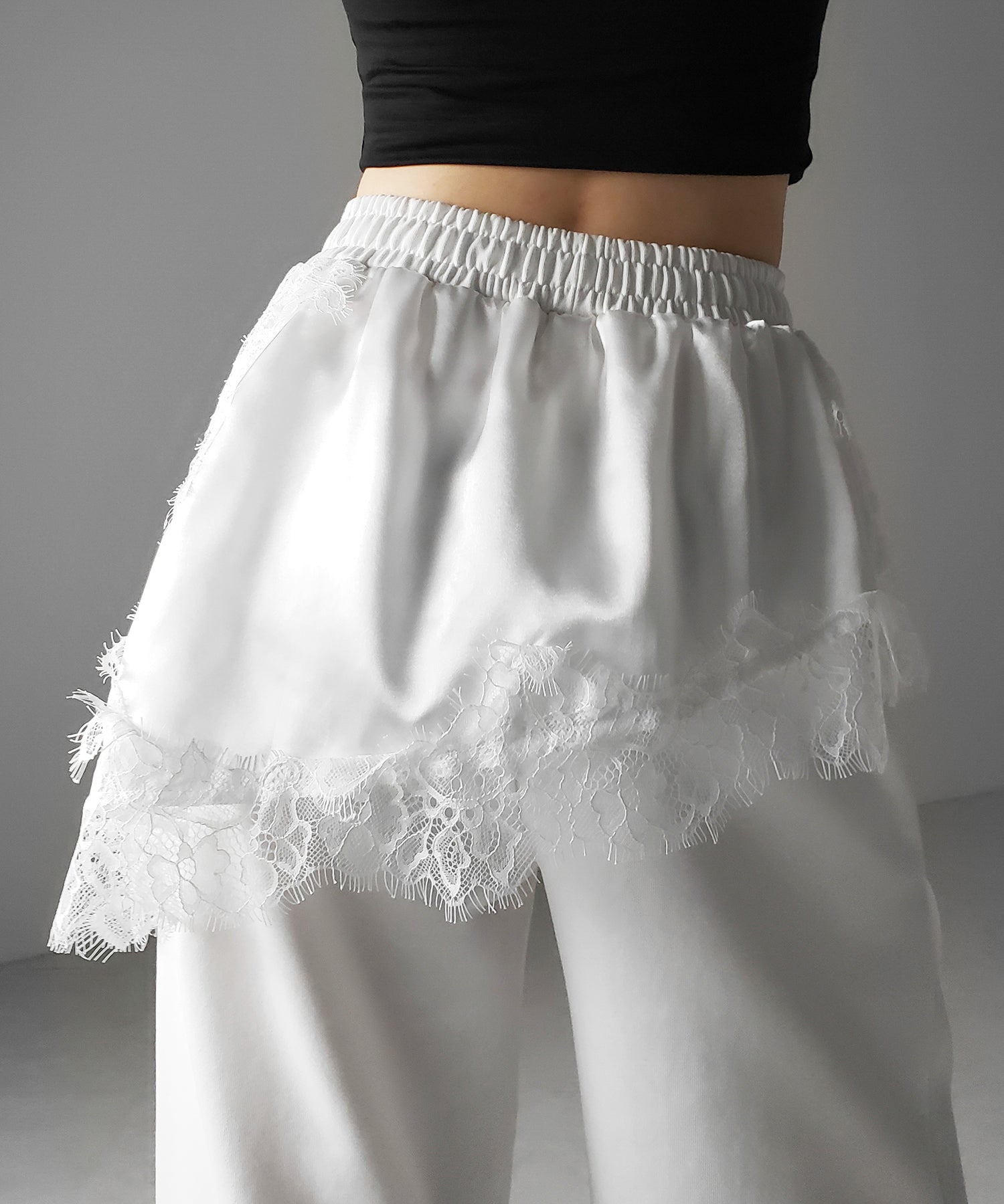 レースドッキングレイヤードスウェットワイドパンツ / lace docking layered sweat wide pants