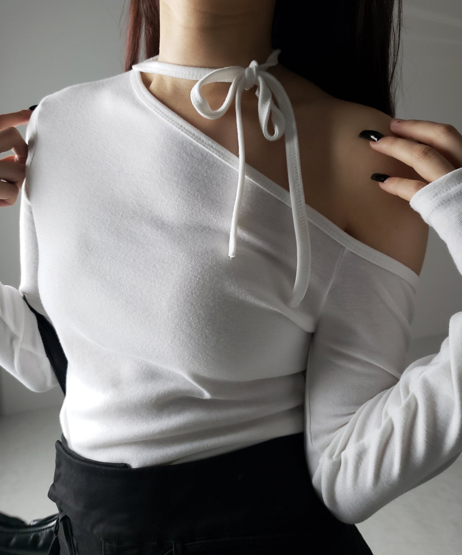 【 2WAY 】ストラップチョーカーリボンワンショルダーTシャツ