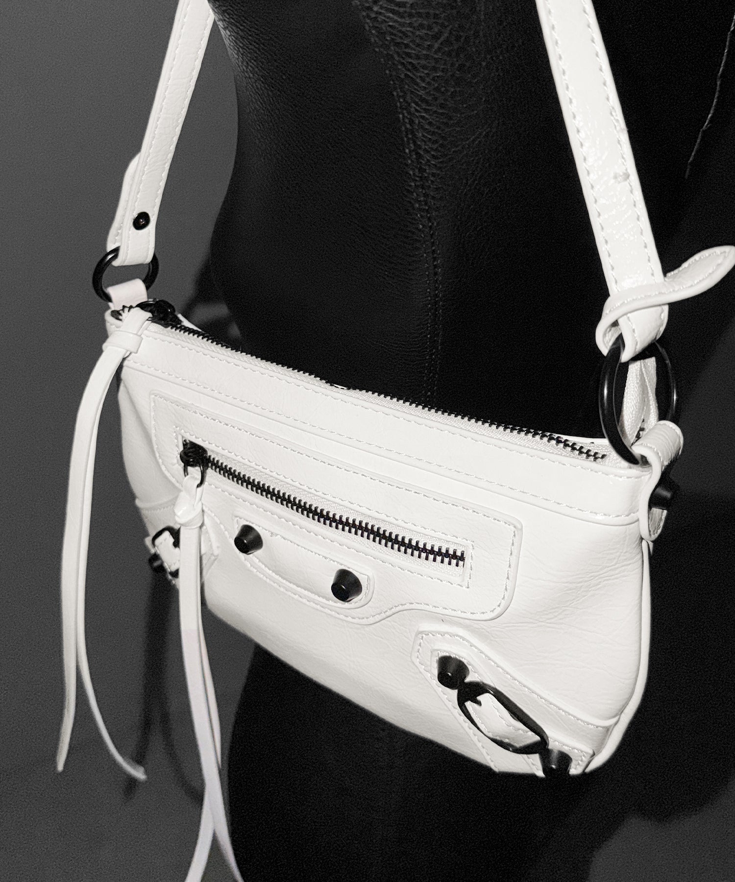 【 ショルダーストラップ付き2WAY 】ヴィンテージライクグランジミニハンドバッグ/ vintage like grunge mini hand bag