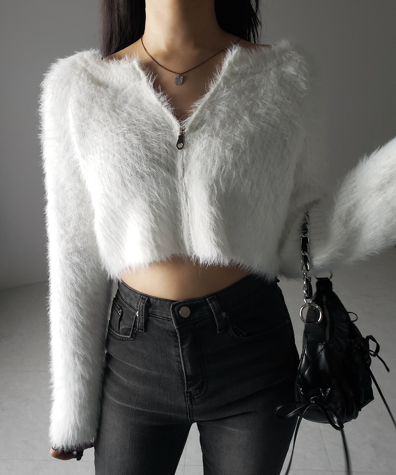 フロントジップショートシャギーニットカーディガン / front zip short shaggy knit cardigan