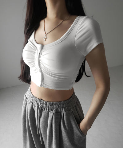 フロントボタンスクエアネックギャザースリムTシャツ / front button square neck gather slim T-shirt