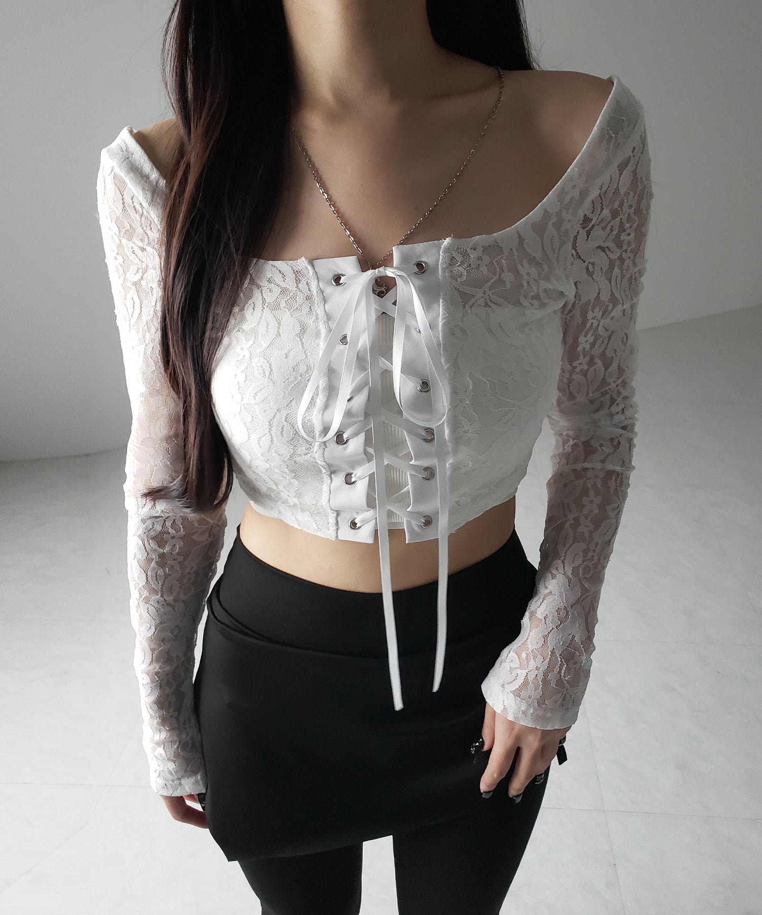 【 2color 】レースアップコルセットリボンショートレーストップス / laceup corset ribbon short lace tops