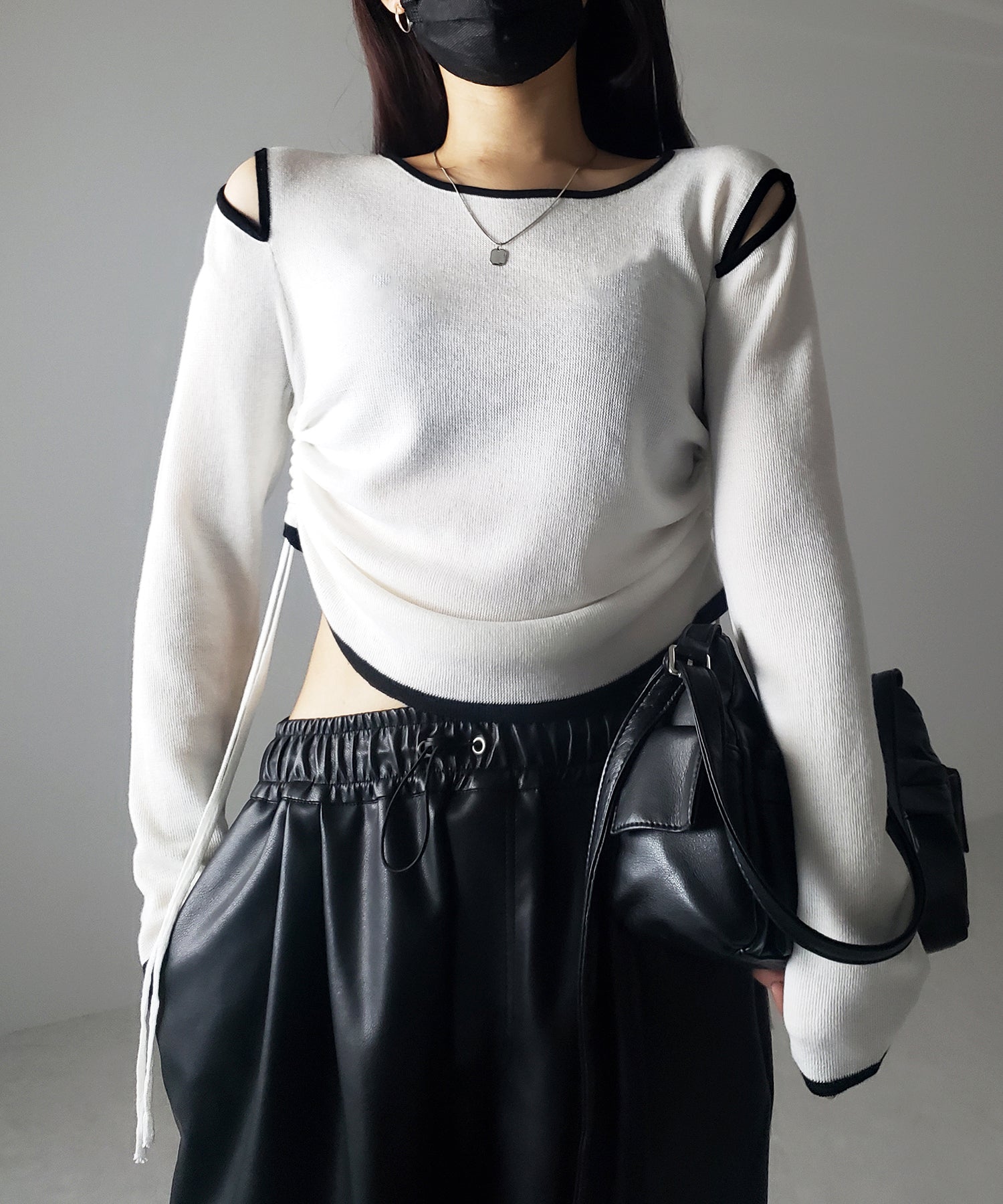 【 4color 】パイピングカットアウトサイドリボンニットトップス