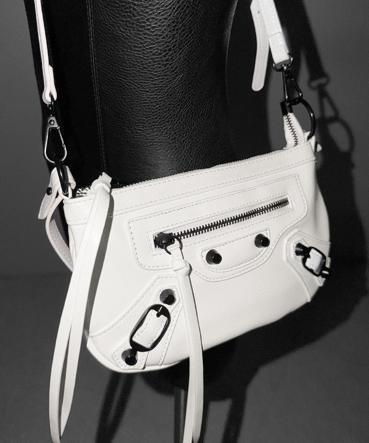 【 ショルダーストラップ付き2WAY 】ヴィンテージライクグランジミニハンドバッグ/ vintage like grunge mini hand bag