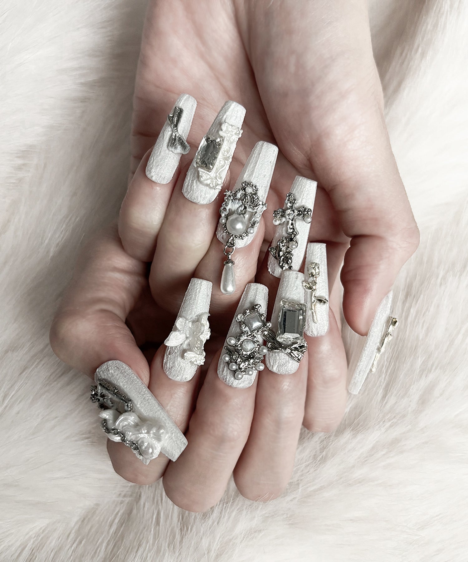 【 限定先行販売 】wishcore angel pearl white nail tips