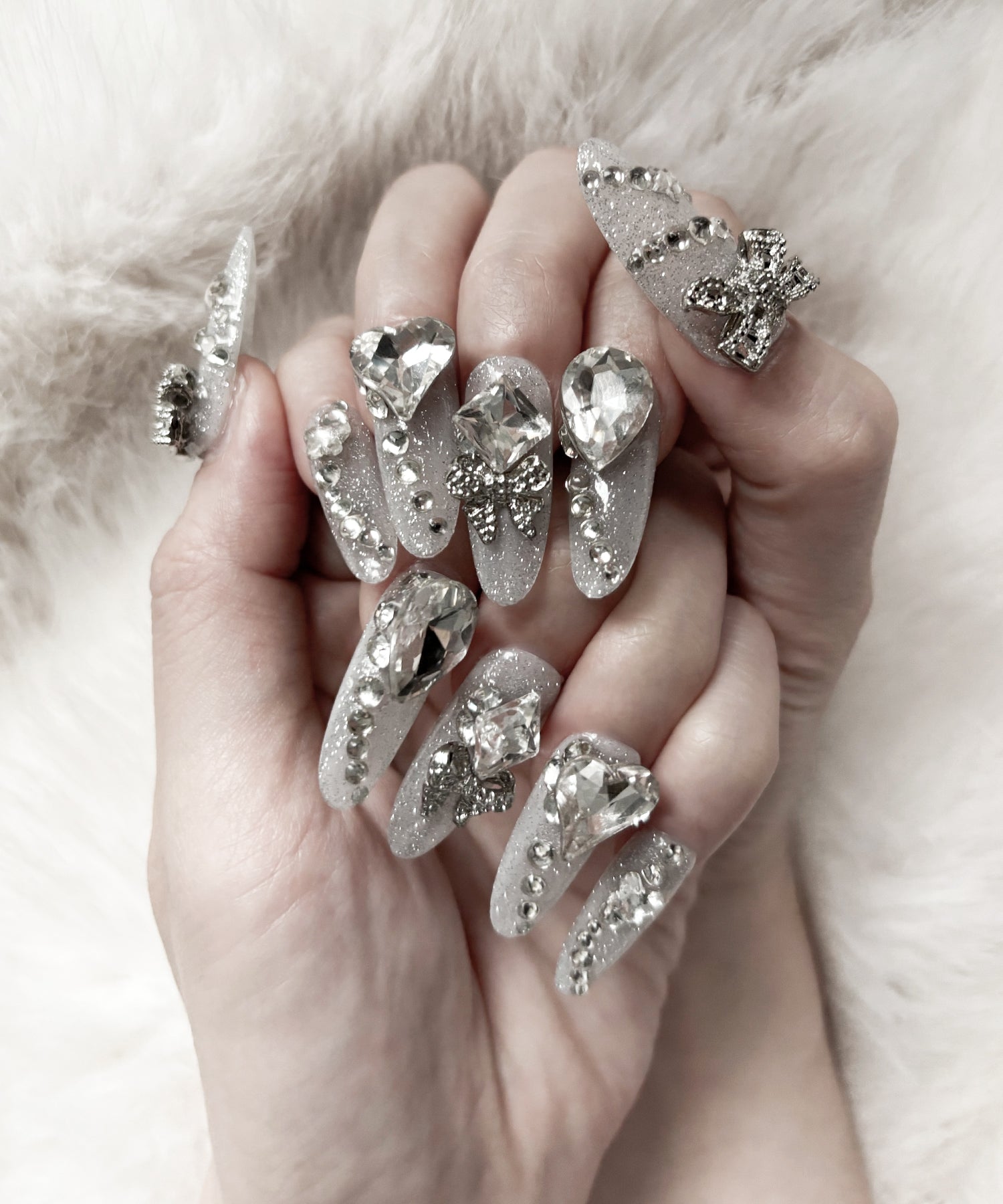 【 限定先行販売 】 bijou ribbon glitter flash nail tips