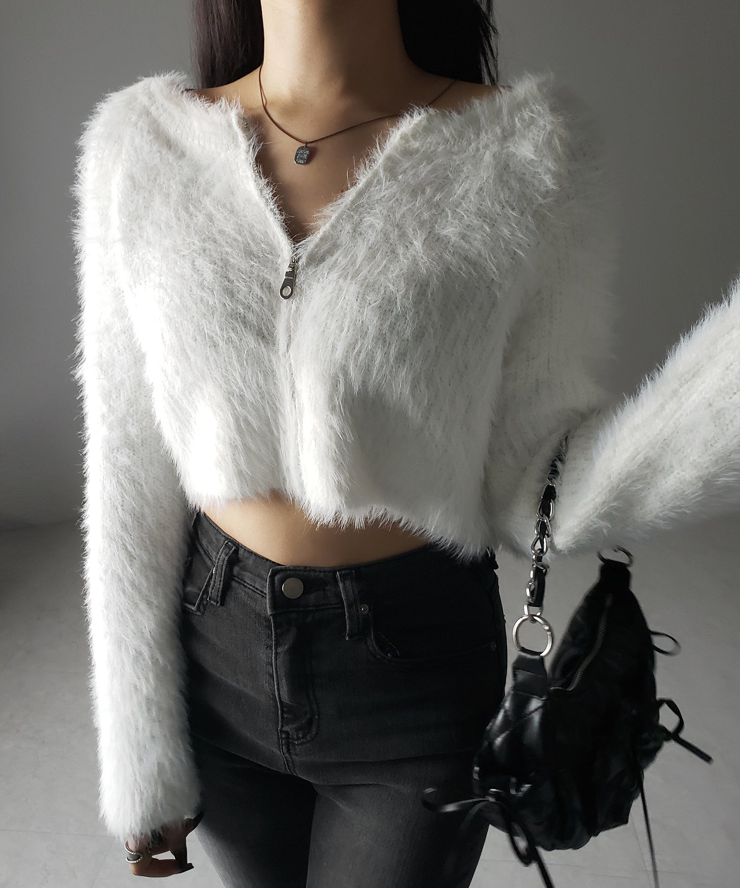 フロントジップショートシャギーニットカーディガン / front zip short shaggy knit cardigan