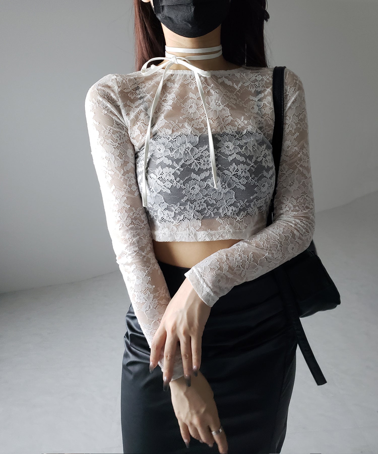 【 2color 】ストラップリボンショートレーストップス / strap ribbon short lace tops