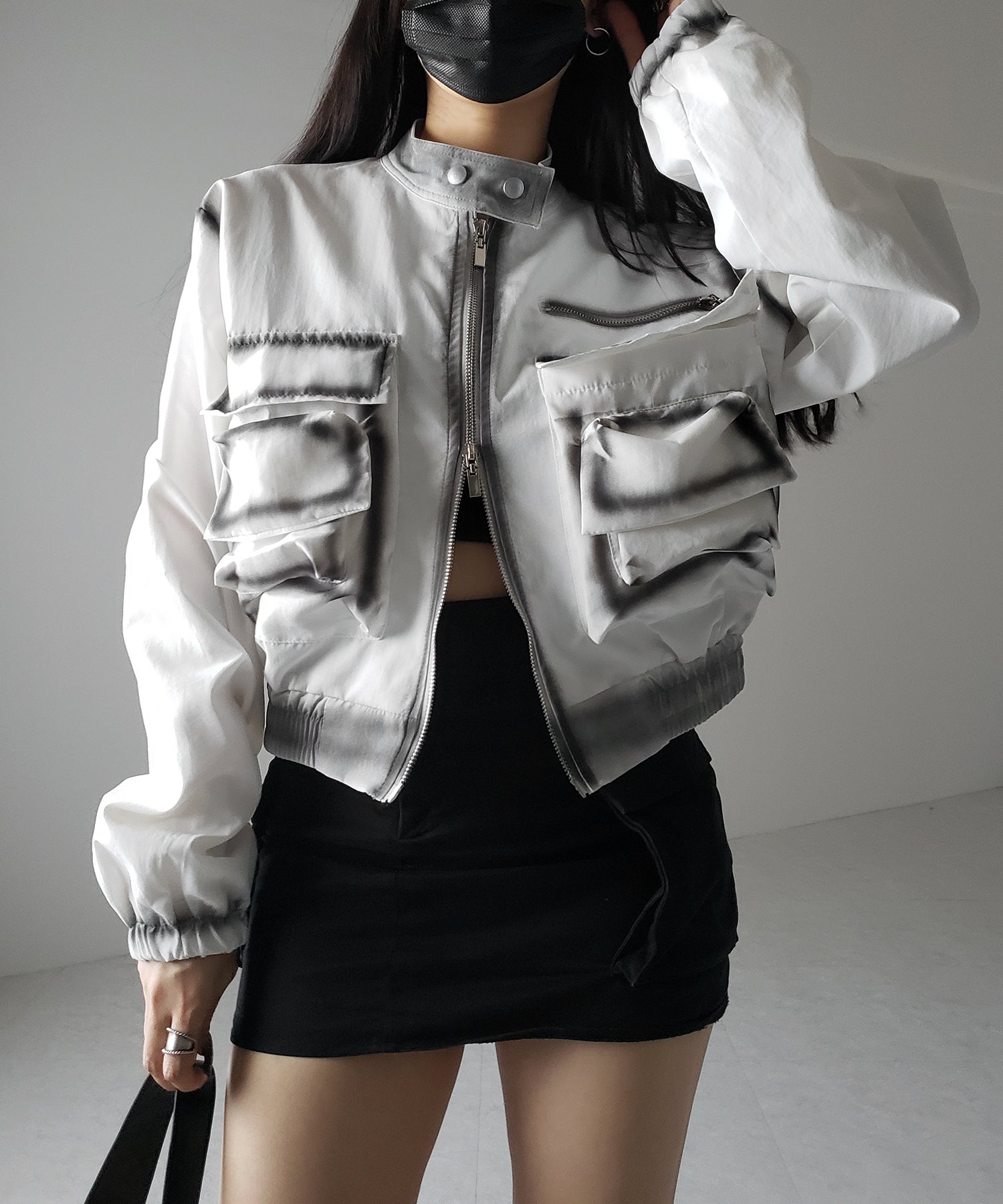 【 2color 】スプレー加工ダブルジップアウトポケットショートブルゾン / spray double zip out pocket short blouson