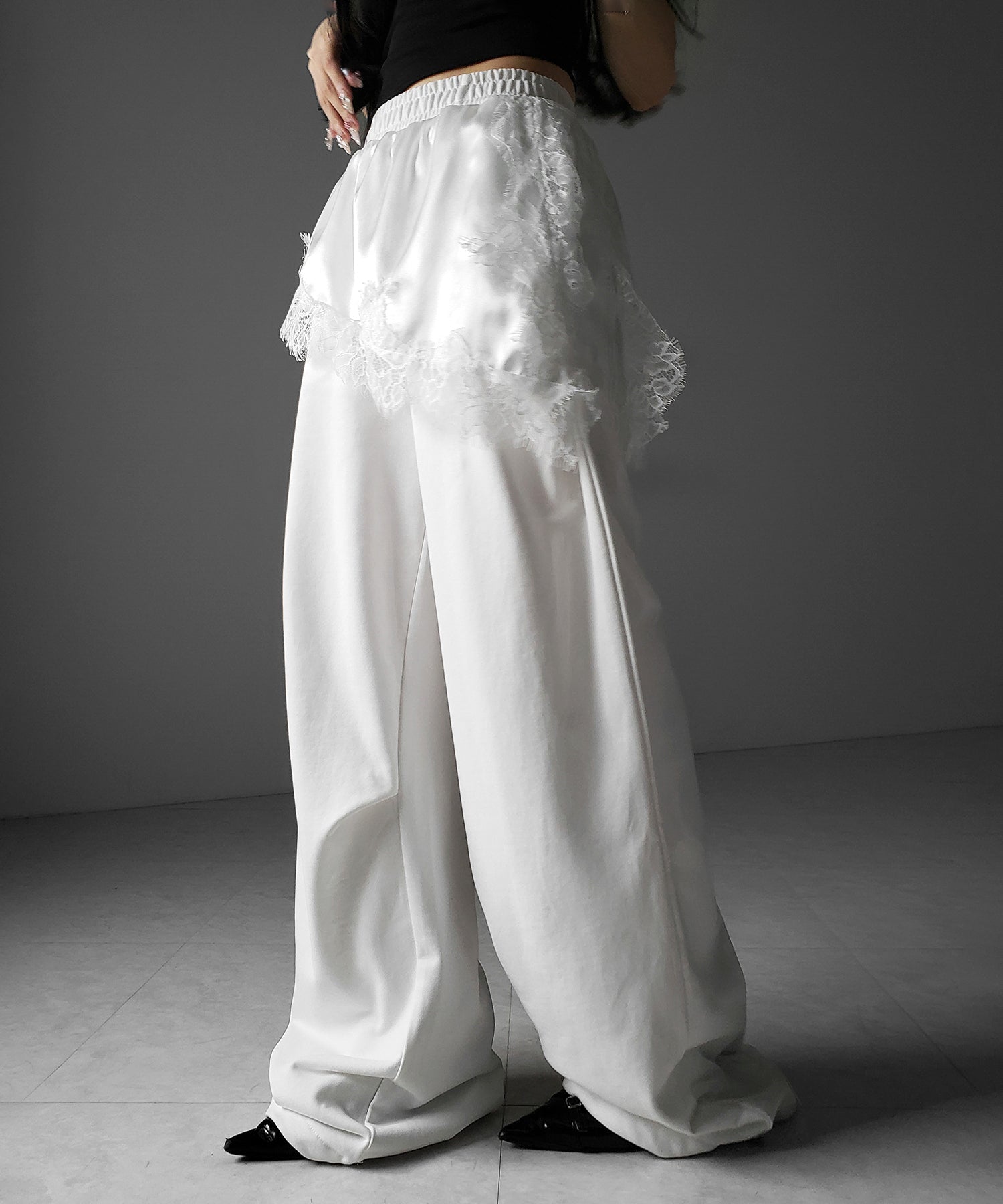 レースドッキングレイヤードスウェットワイドパンツ / lace docking layered sweat wide pants