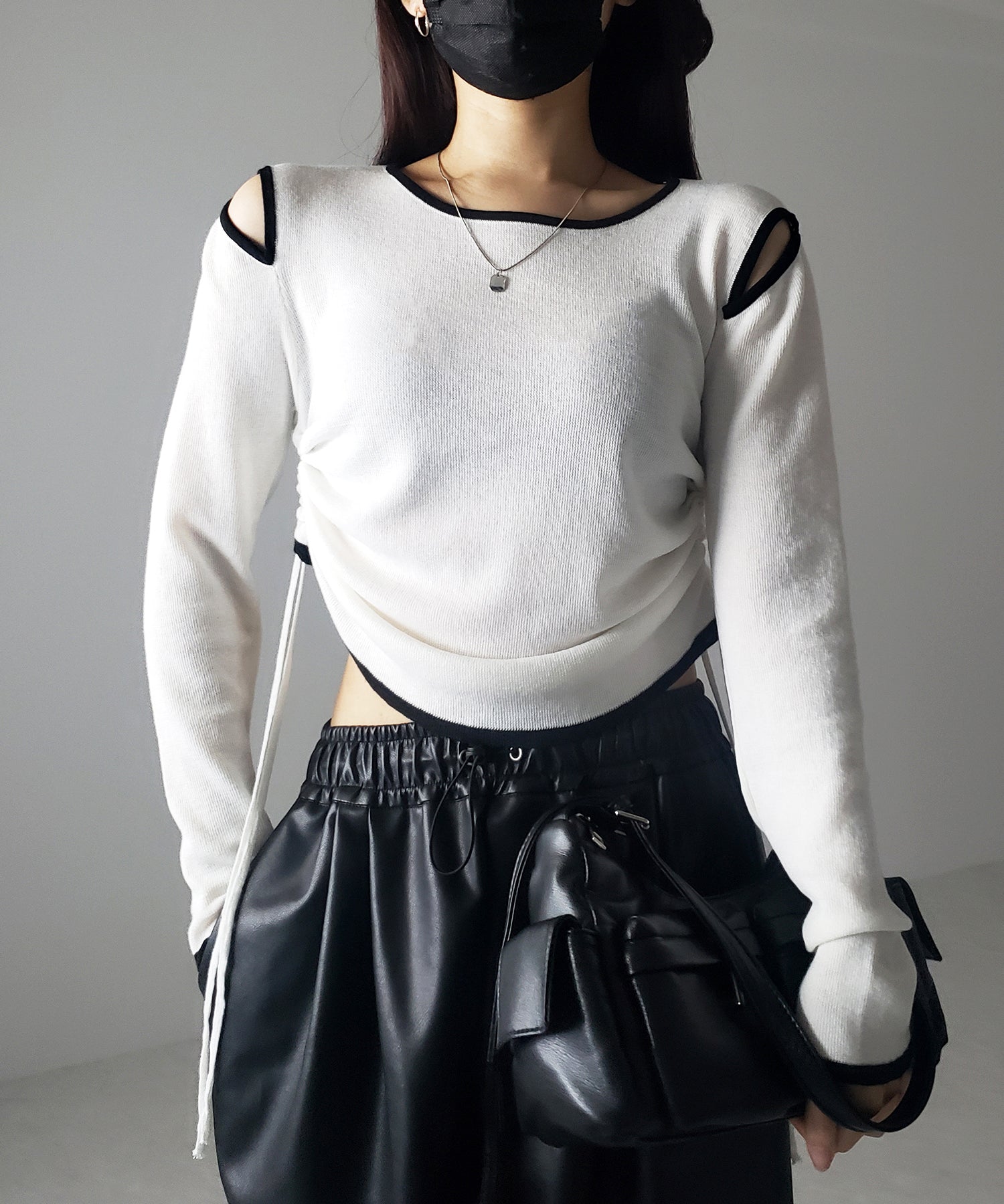 【 4color 】パイピングカットアウトサイドリボンニットトップス