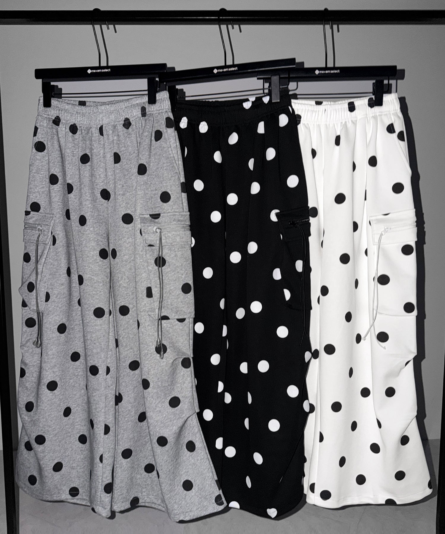 【 裾絞り可能2WAY 】ドットドローコードタックワイドカーゴスウェットパンツ / Dot drawcord tuck wide cargo sweatpants