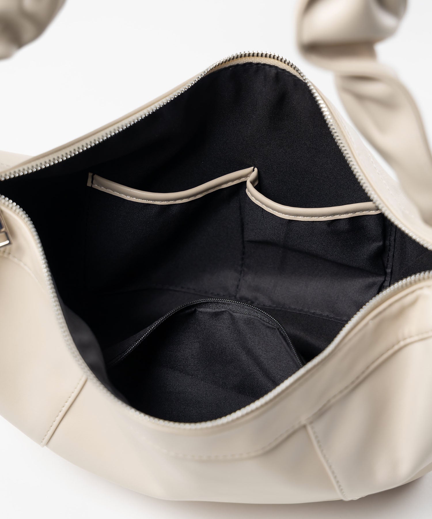 シャーリングハンドルショルダーバッグ / shirring handle shoulder bag