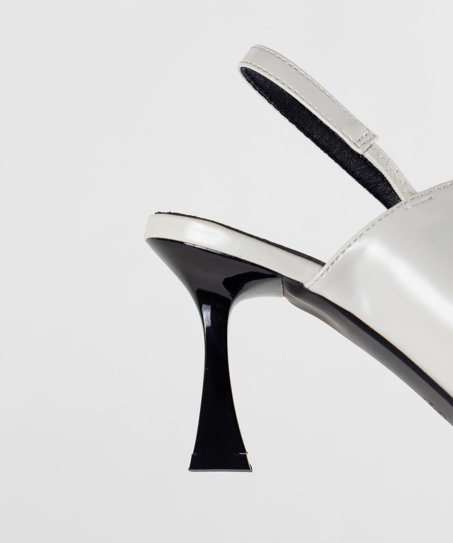 ポインテッドトゥレースアップスニーカーミュール / pointed toe lace up sneaker mules