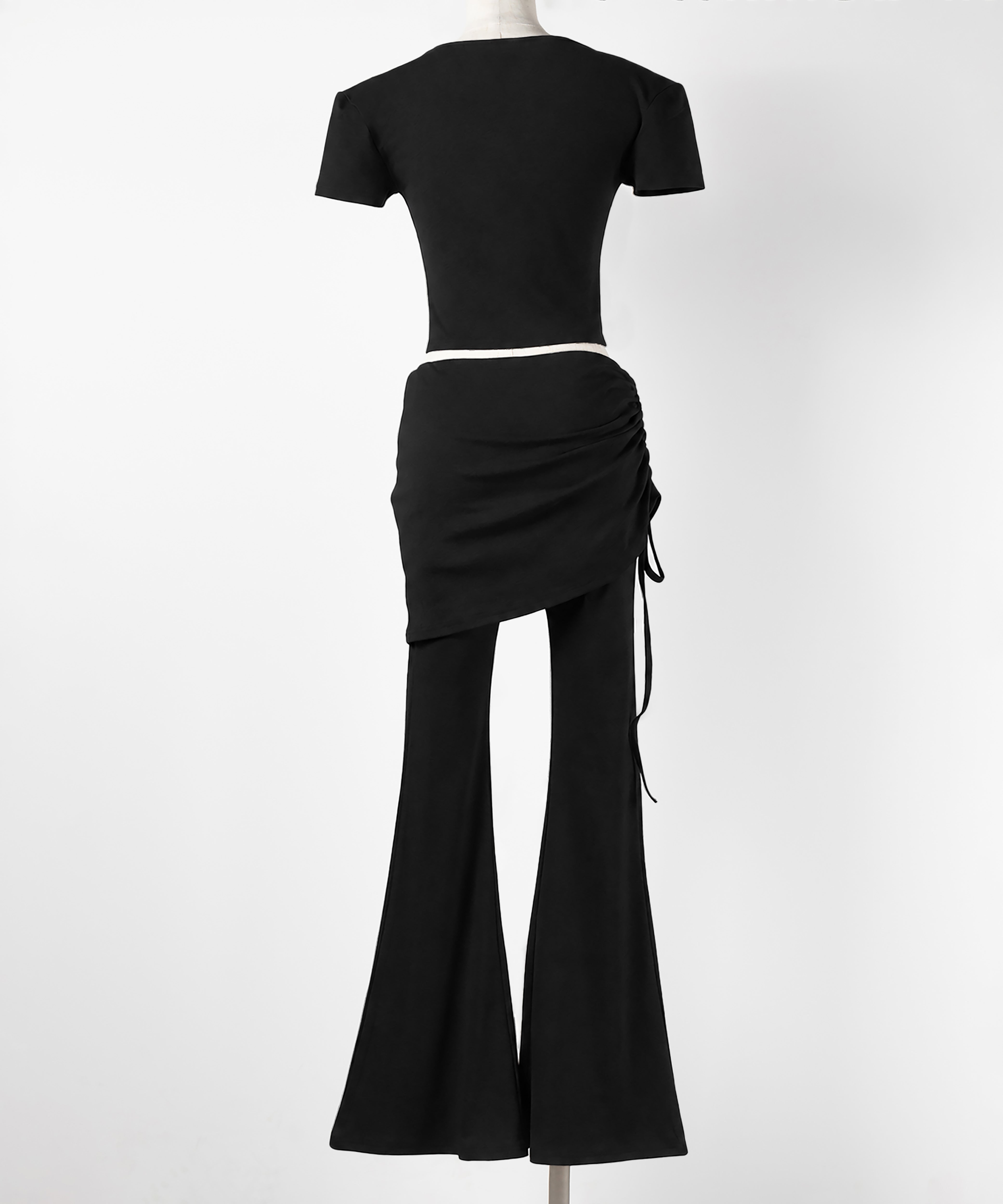 【 ワンホンセットアップ 】スクエアショートTシャツ+サイドシャーリングフレアパンツ SET / 【 SETUP 】square neck short T-shirts + side shirring flare pants