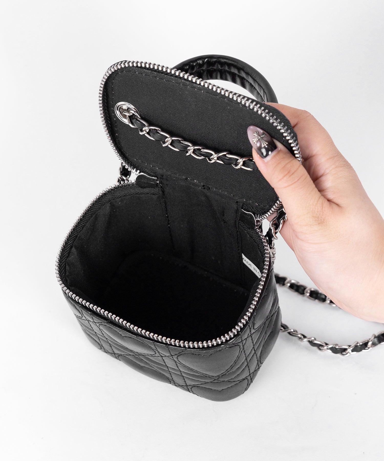 ハートキルティングミニバニティバッグ / heart quilted mini vanity bag