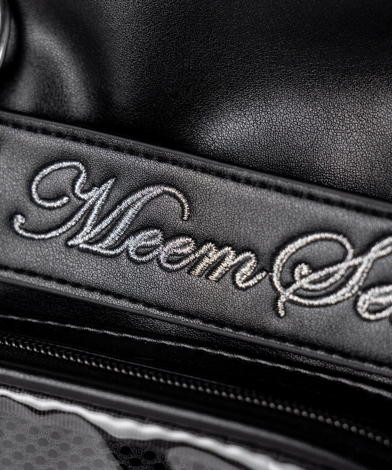 クリアポケット付きレタリング刺繍ショルダーバッグ / clear pocket lettering embroidery shoulder bag