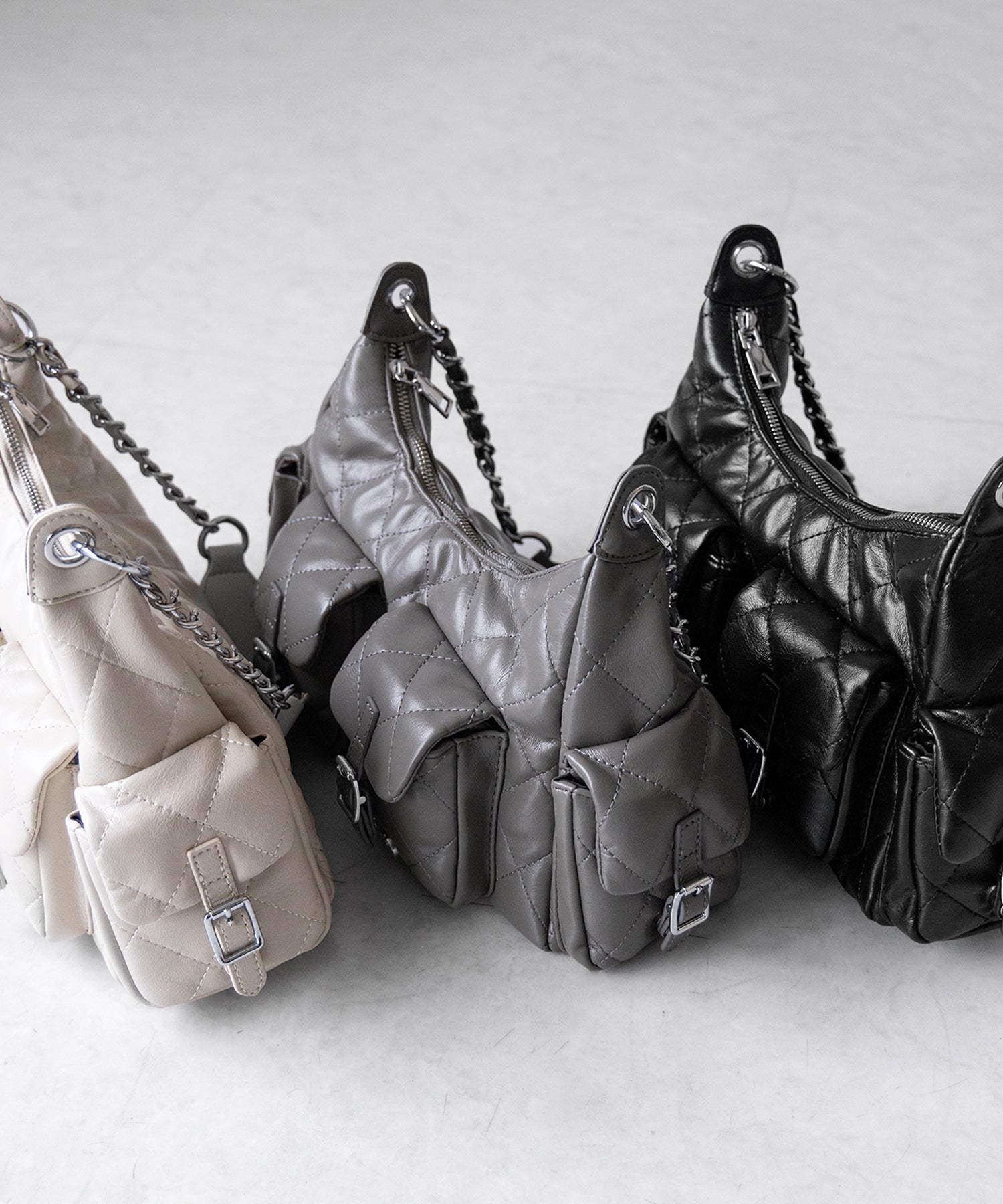 【 2WAY 】アウトポケットキルティングチェーンショルダーバッグ / 2WAY out pocket quilting chain shoulder bag