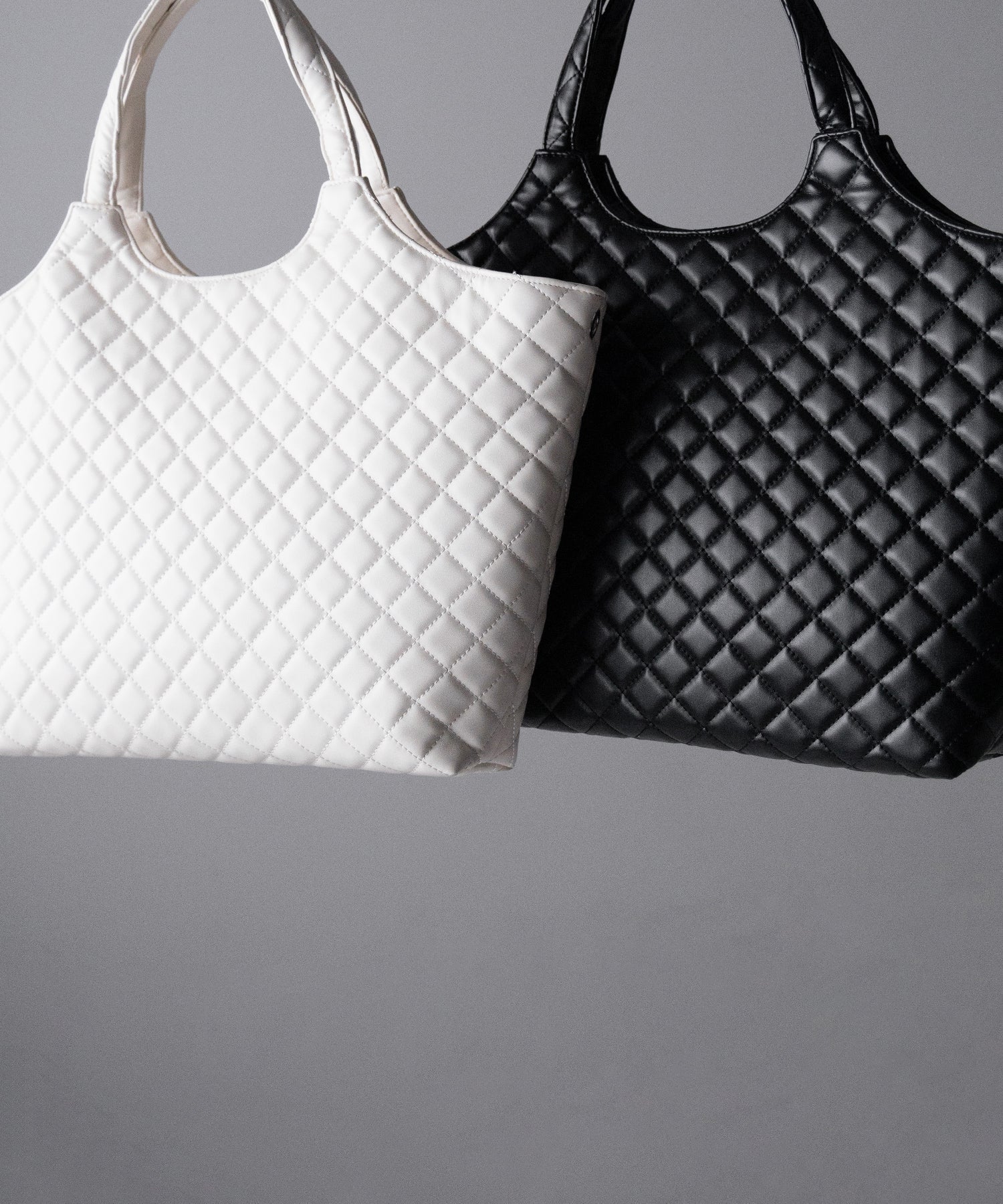 【 A4収納可 】フェイクレザーキルティングトートバッグ / fake leather quilted tote bag