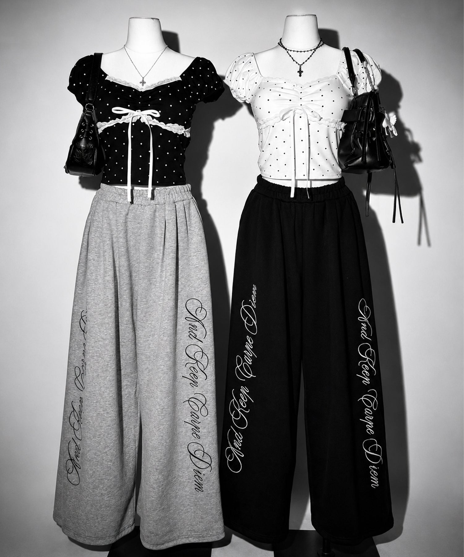 ドットレースリボンギャザーオフショルトップス / dot lace ribbon gathered off shoulder tops
