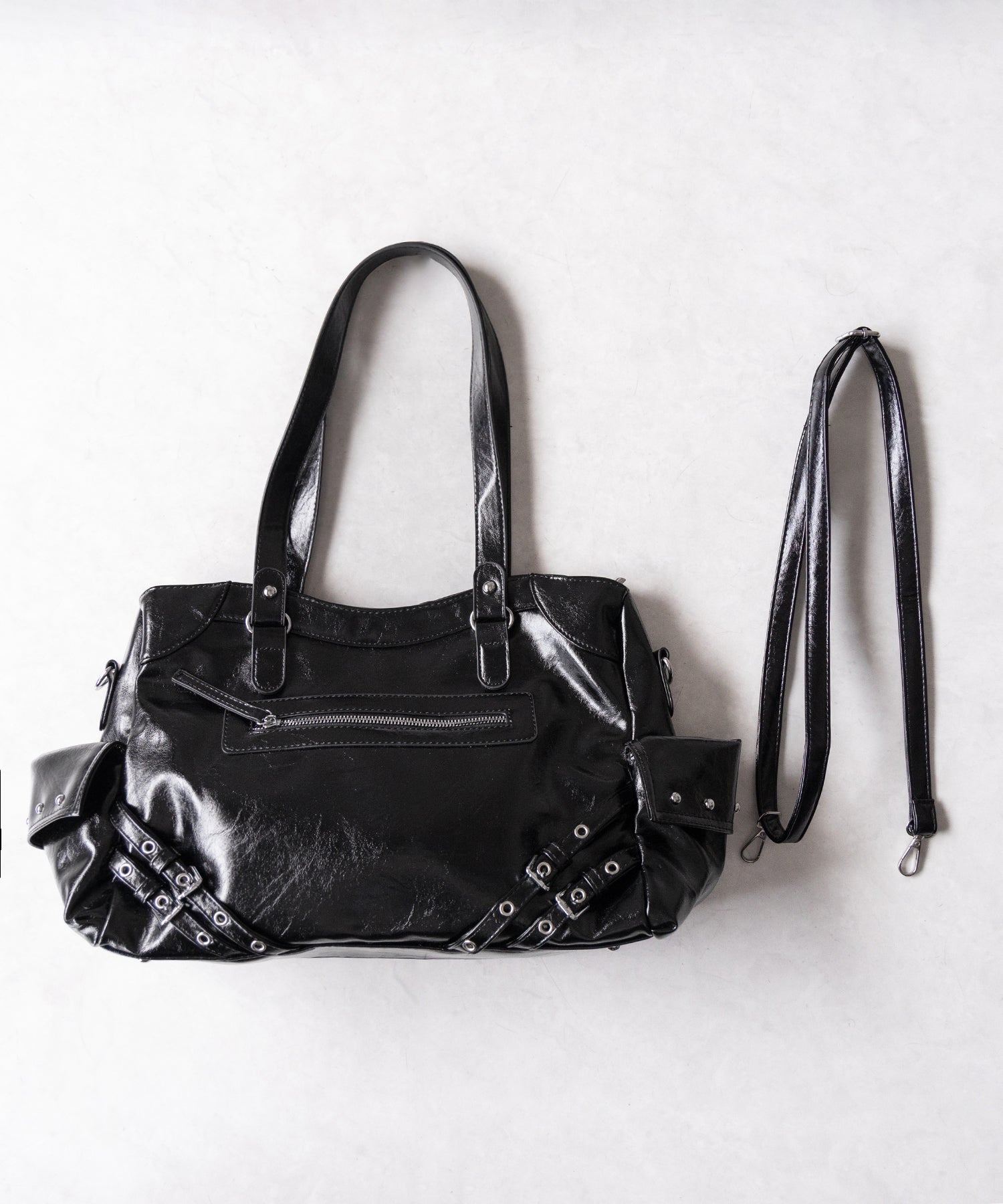 【 ショルダーストラップ付き2WAY 】ベルトデザインスタッズポケットヴィンテージショルダーバッグ / ( 2WAY ) belt design studs pocket vintage shoulder bag