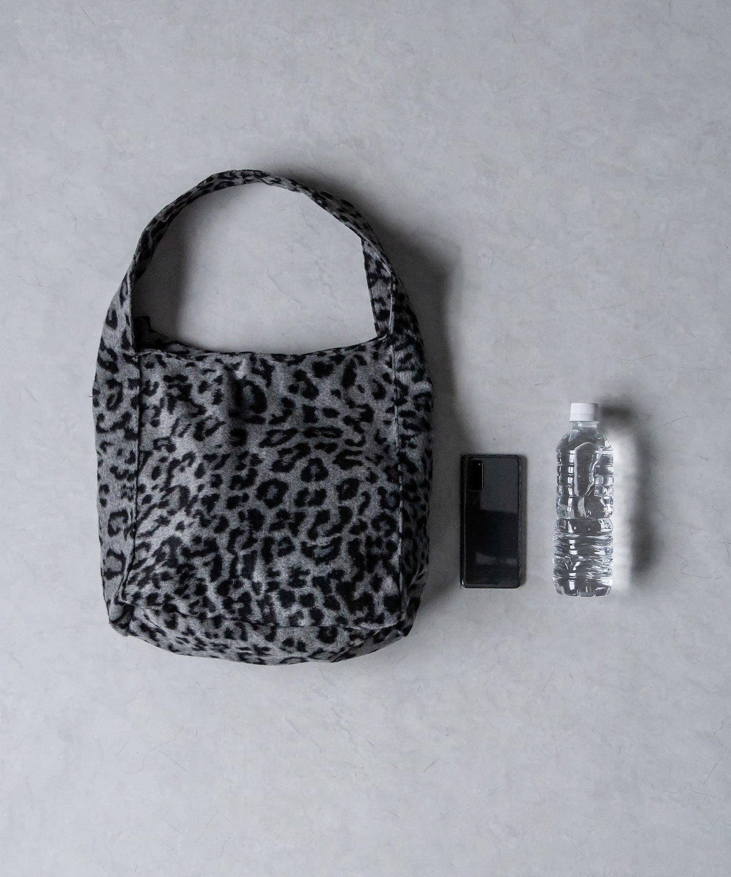 【 2color 】レオパードワンハンドルショルダートートバッグ / leopard onehandle shoulder tote bag