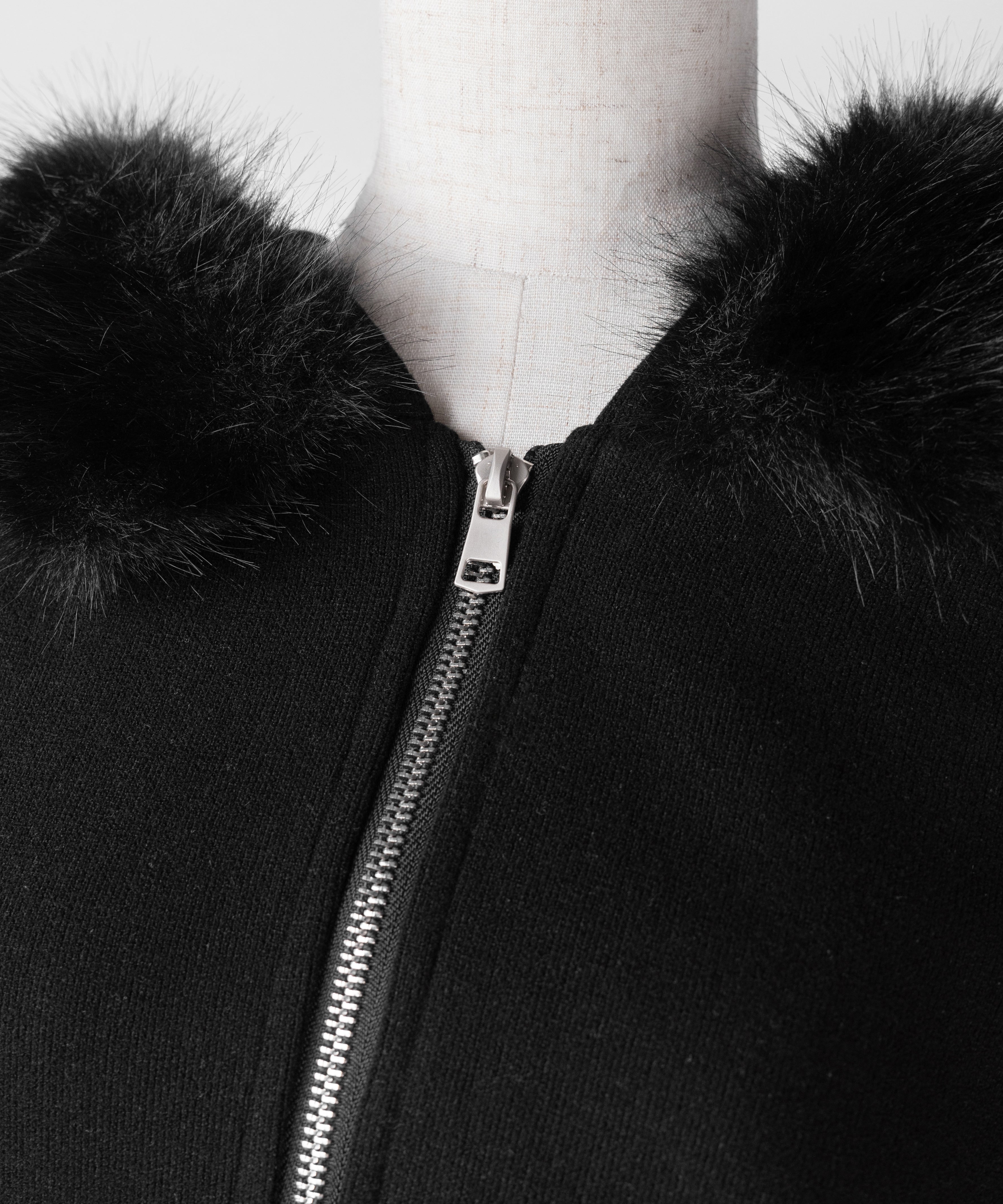 【 セットアップ 】ファーフードショートパーカー&スウェットフレアパンツ / Fur short hoodie & sweat flare pants SETUP