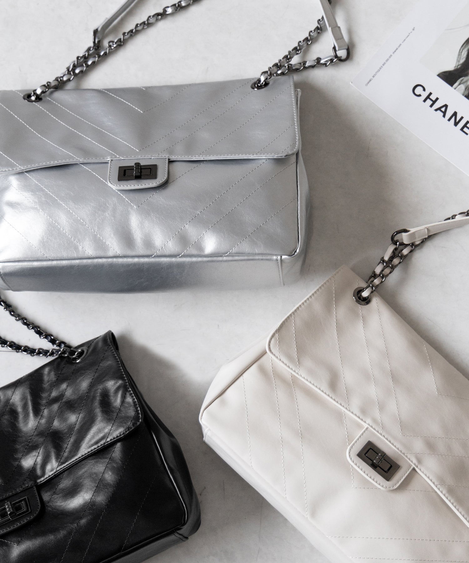 2WAY チェーンフェイクレザーフラップショルダーバッグ / 2WAY chain fake leather flap shoulder bag