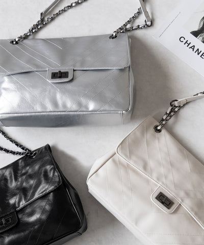 2WAY チェーンフェイクレザーフラップショルダーバッグ / 2WAY chain fake leather flap shoulder bag