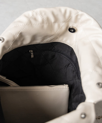 キルティングチェーントートショルダーバッグ / quilting chain tote shoulder bag