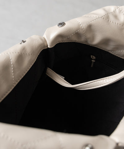 キルティングチェーントートショルダーバッグ / quilting chain tote shoulder bag