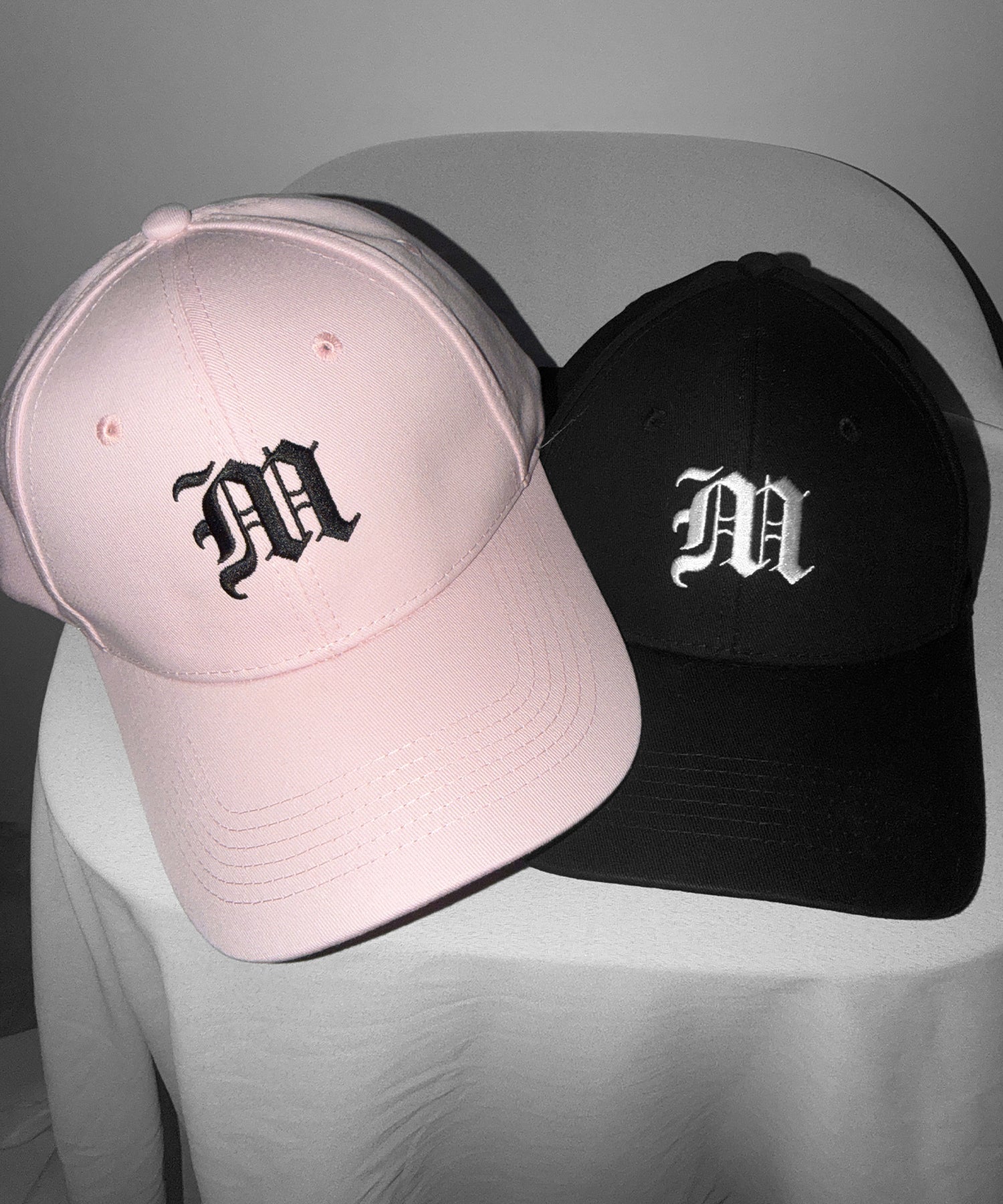 【 新色ピンク追加! 】M LOGO embroidery CAP / M LOGO 刺繍キャップ