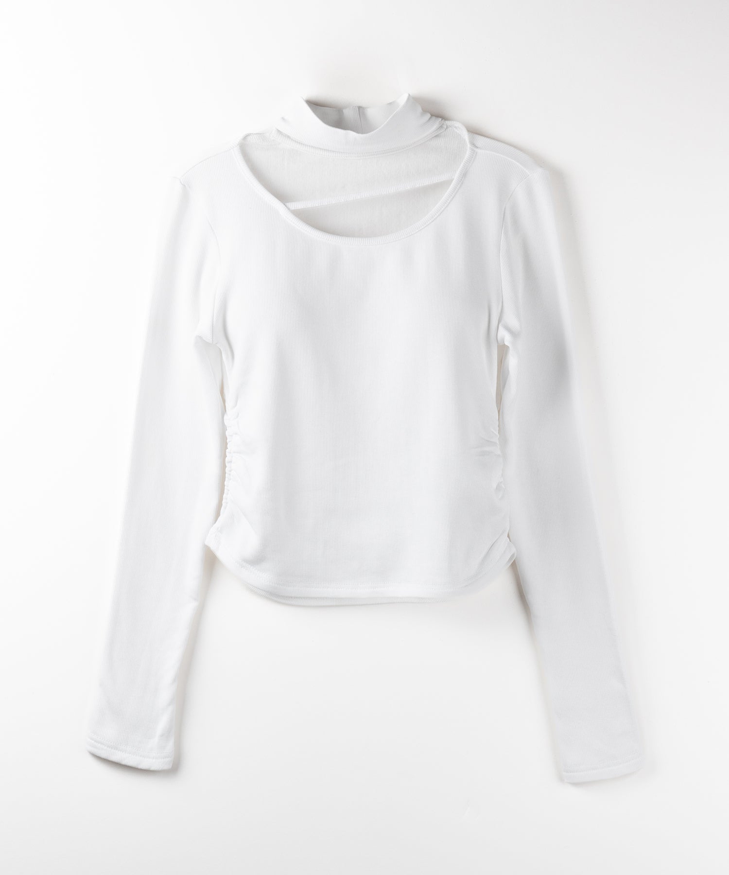【 裏起毛 】チョーカーナナメストラップシャーリングトップス / choker naname strap shirring tops