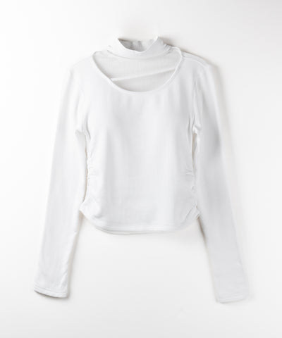 【 裏起毛 】チョーカーナナメストラップシャーリングトップス / choker naname strap shirring tops