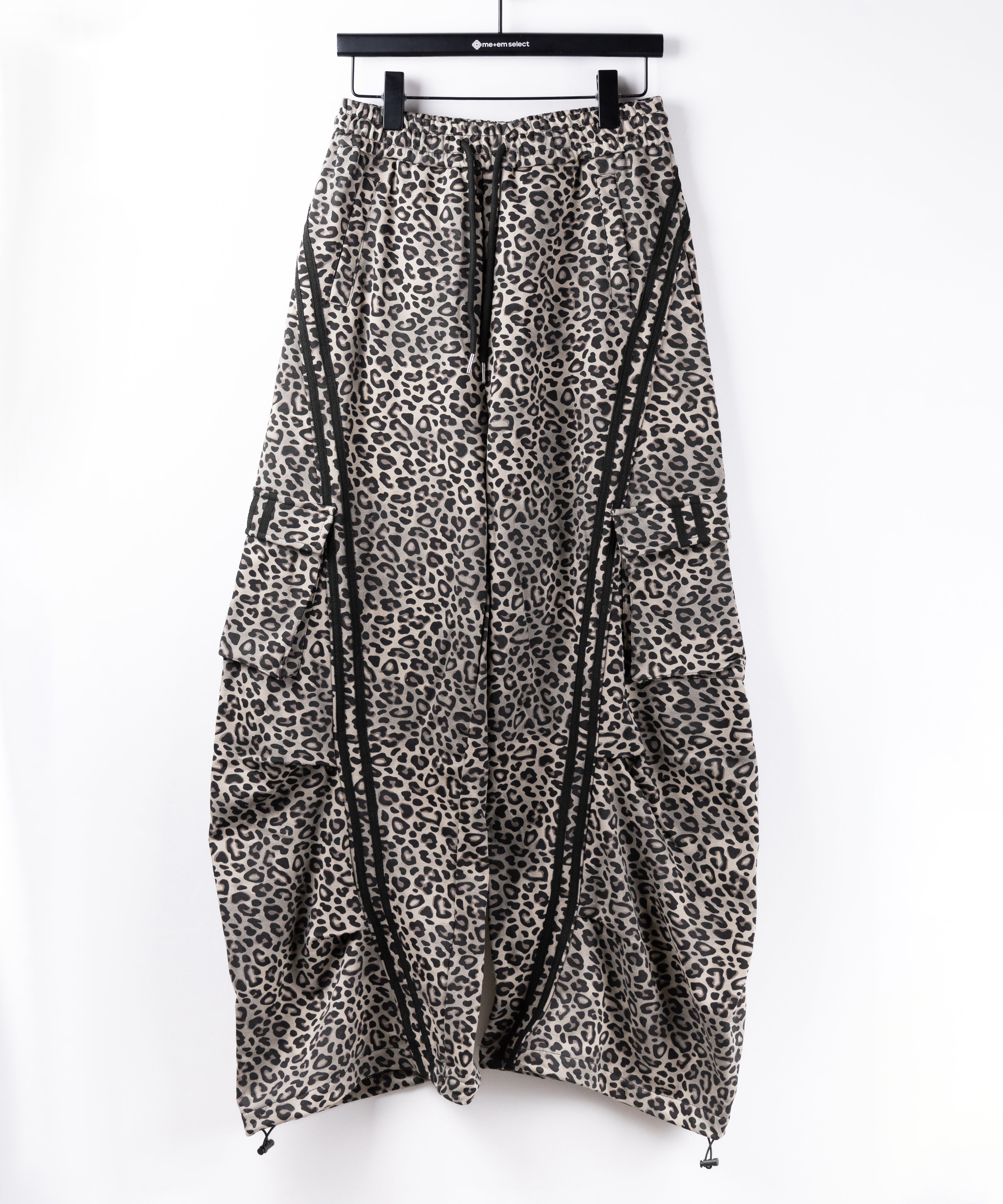 【 裾絞り可能2WAY 】レオパードヴィンテージサイドラインタックワイドスウェットパンツ / leopard vintage side line tuck wide sweatpants