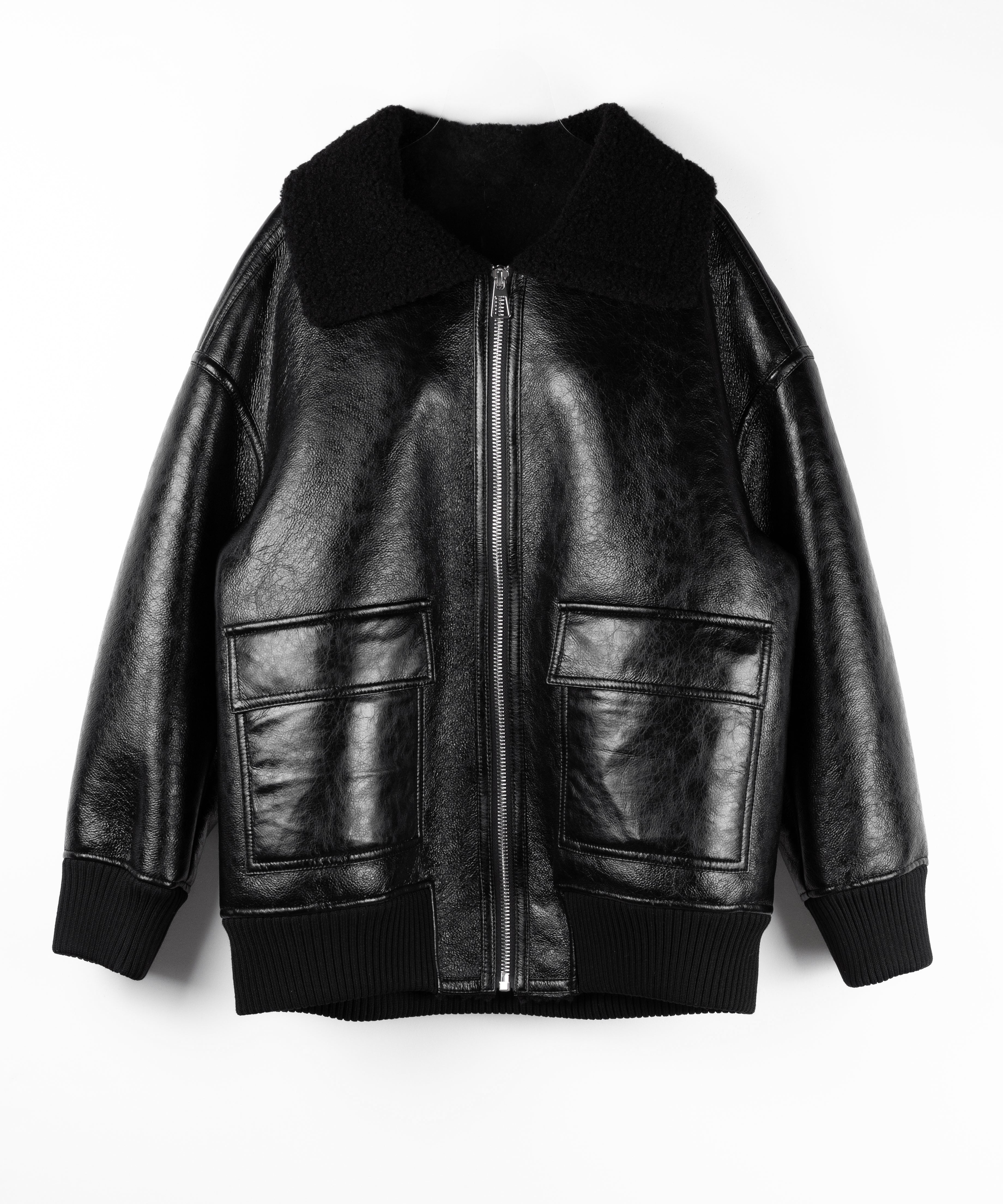 アウトポケットヴィンテージレザーボアムートンオーバージャケット / outpocket vintage fake leather boa mouton over jacket