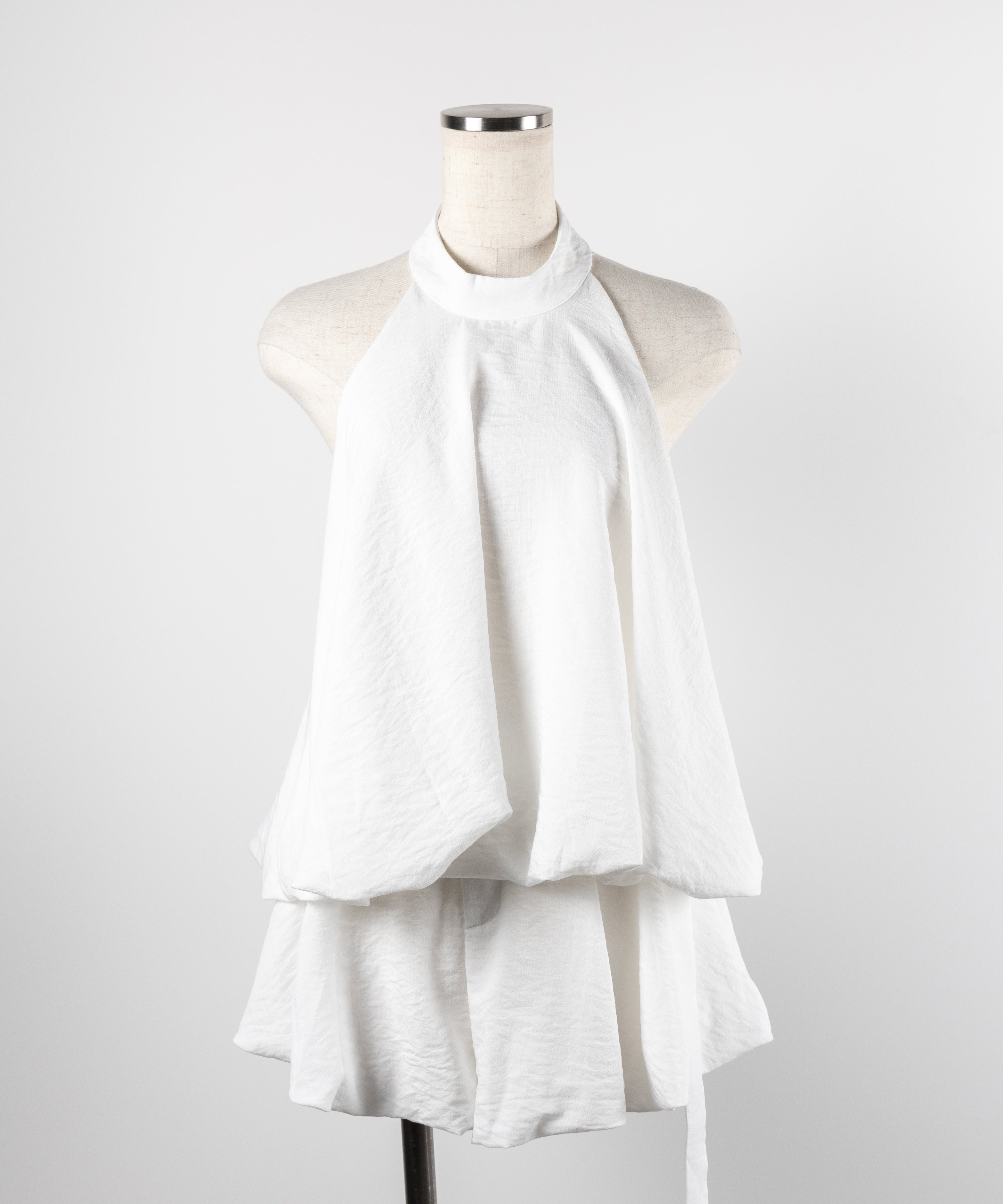 【 ベルト付 】ワンホンホルターネックギャザーフレアセットアップ / wanghong halter neck gathered flare SETUP