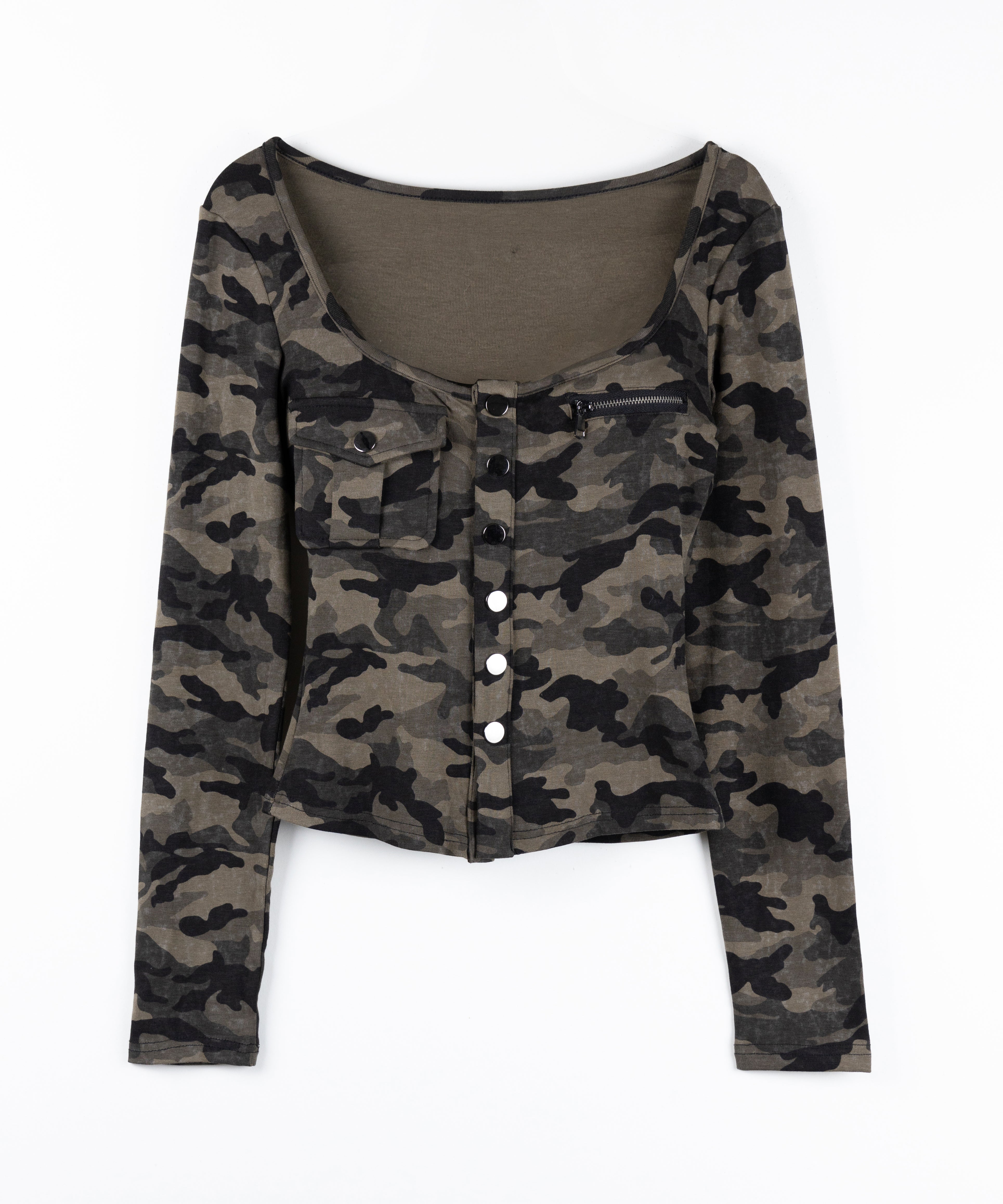 カモフラアウトポケットスクエアネック長袖スリムTシャツ / camouflage out pocket square neck long sleeve slim T-shirt