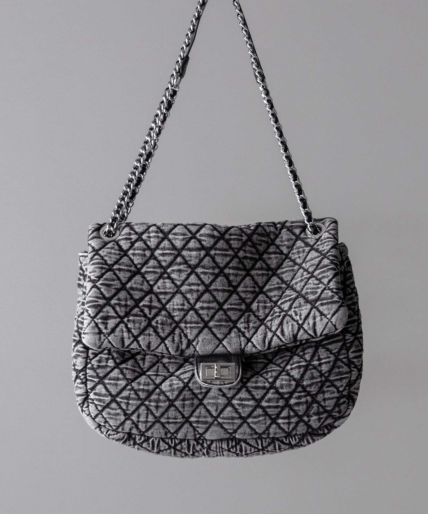 ヴィンテージブラックデニムキルティングショルダーバッグ / vintage black denim quilting shoulder bag